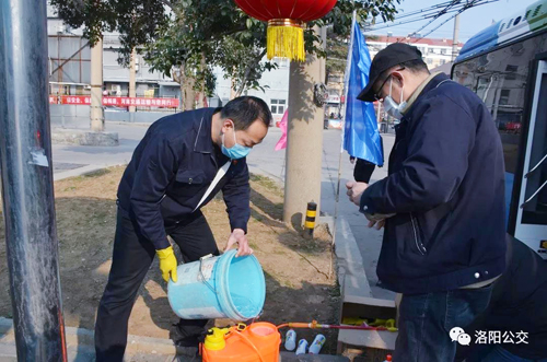 關(guān)鍵時(shí)刻，黨員挺身而出